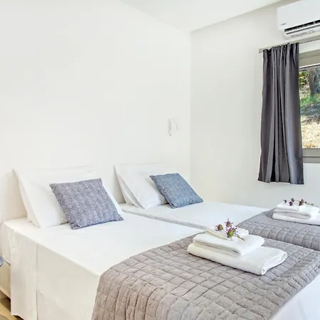 Tatil Evi Kumquart Guesthouse, 20 People, Private Pool