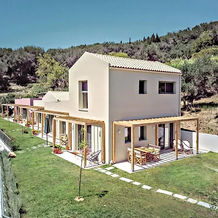 Kumquart Guesthouse, 20 People, Private Pool *