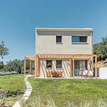 Kumquart Guesthouse, 20 People, Private Pool Tatil Evi Dáfni