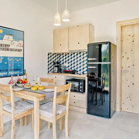 Hébergement de vacances Kumquart Guesthouse, 20 People, Private Pool *