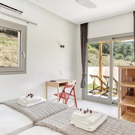 Semesterbostad Kumquart Guesthouse, 20 People, Private Pool Dáfni