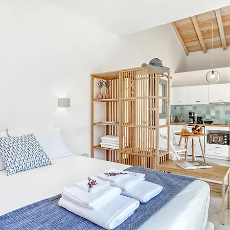 Kumquart Guesthouse, 20 People, Private Pool *