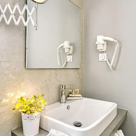 Kumquart Guesthouse, 20 People, Private Pool Semesterbostad *