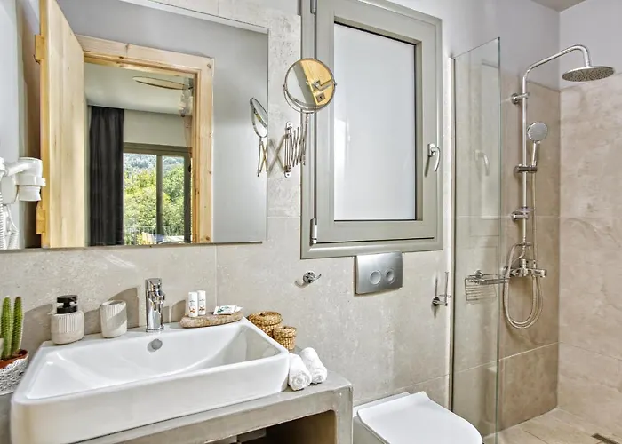 Kumquart Guesthouse, 20 People, Private Pool *