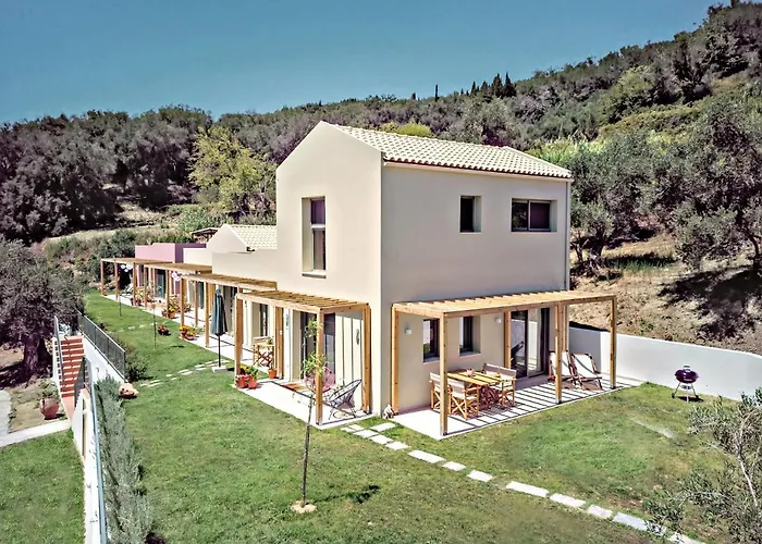 Kumquart Guesthouse, 20 People, Private Pool *