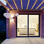 Kumquart Guesthouse, 20 People, Private Pool Semesterbostad