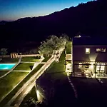 Kumquart Guesthouse, 20 People, Private Pool