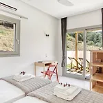 Semesterbostad Kumquart Guesthouse, 20 People, Private Pool Dáfni