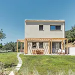 Kumquart Guesthouse, 20 People, Private Pool Hébergement de vacances Dáfni