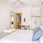Kumquart Guesthouse, 20 People, Private Pool Hébergement de vacances