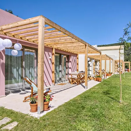 Kumquart Guesthouse, 20 People, Private Pool