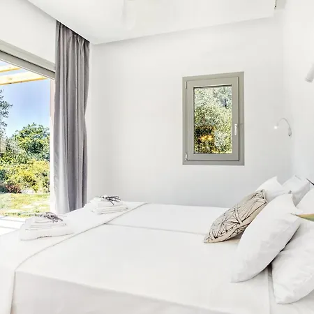 Kumquart Guesthouse, 20 People, Private Pool Dáfni