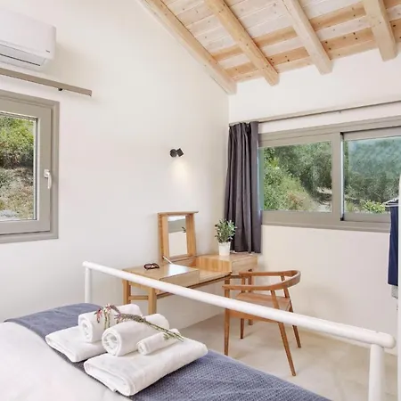 Kumquart Guesthouse, 20 People, Private Pool Dáfni