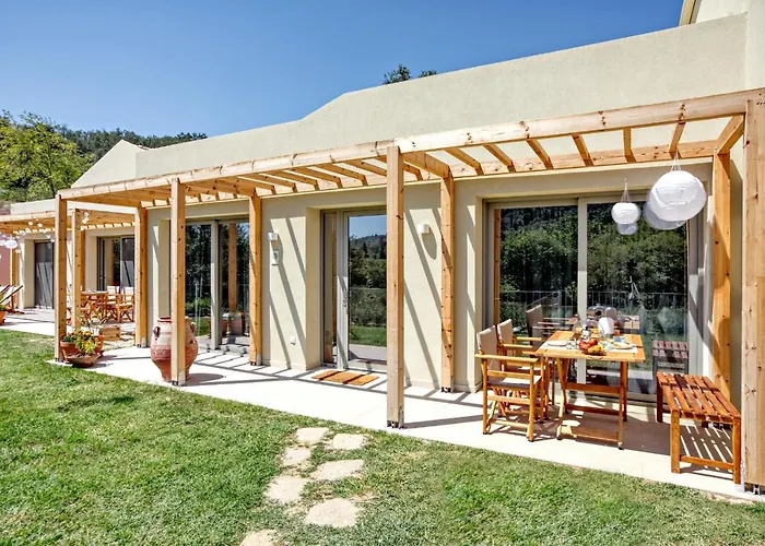 Дом отдыха Kumquart Guesthouse, 20 People, Private Pool Dafni (Corfu)