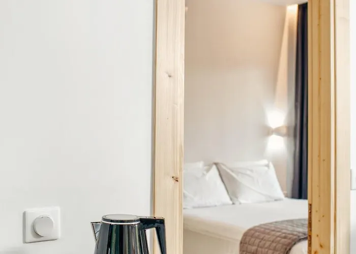 Kumquart Guesthouse, 20 People, Private Pool