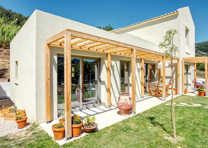 Kumquart Guesthouse, 20 People, Private Pool Дом отдыха Dafni (Corfu)