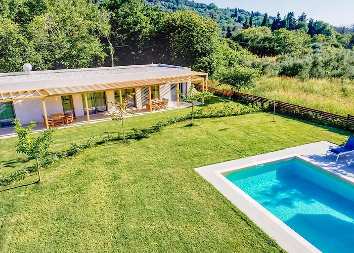 Kumquart Guesthouse, 20 People, Private Pool Дом отдыха Dafni (Corfu)